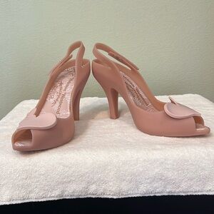 Vivienne Westwood Melissa Nude Colored Shoes With Heart Wing On Toe Size 8